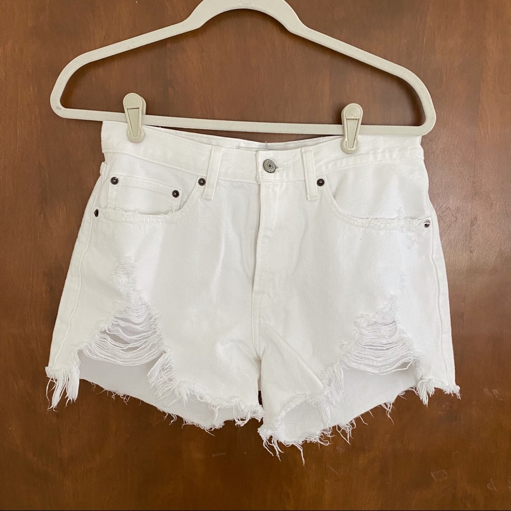 GUC mid rise boyfriend denim shorts